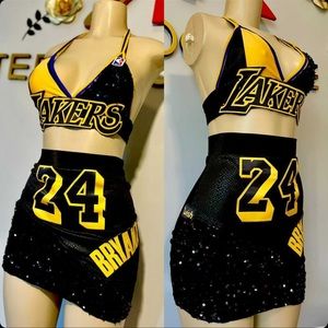 Black & yellow Kobe two pieces jersey.